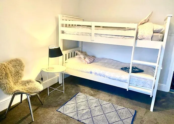 Central St Leonard\'S Maisonette